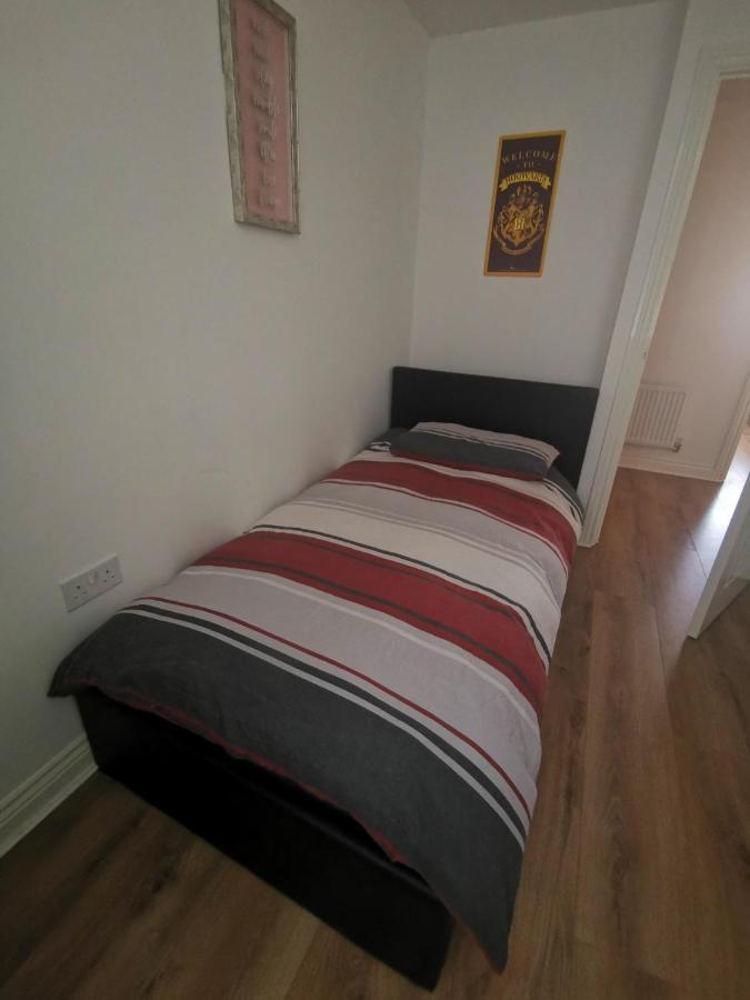 Langley Haven - 3 Bedroom House Maidstone Luaran gambar