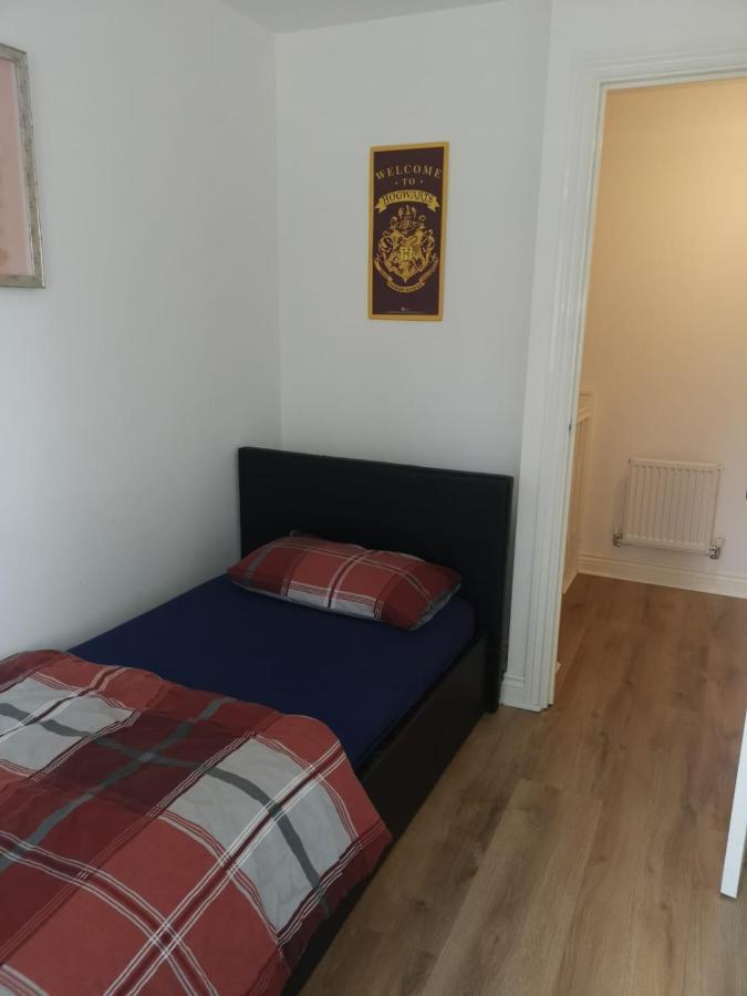 Langley Haven - 3 Bedroom House Maidstone Luaran gambar