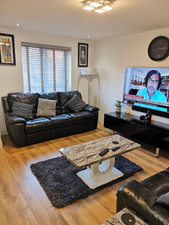Langley Haven - 3 Bedroom House Maidstone Luaran gambar